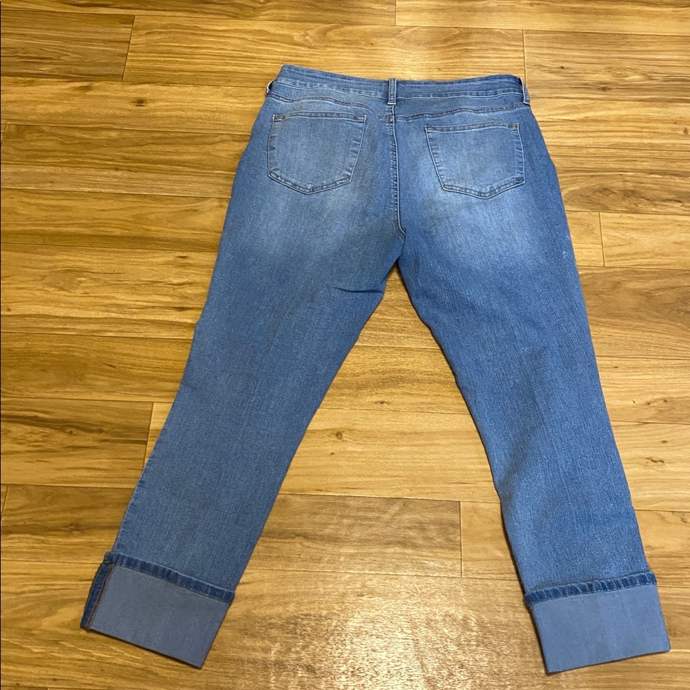 NYDJ (Not Your Daughter’s Jeans); size 14 & Crown&Ivy top - Picture 6 of 7